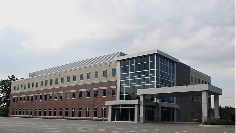 Primary Photo Of 1405 E South Blvd, Rochester Hills Medical For Lease