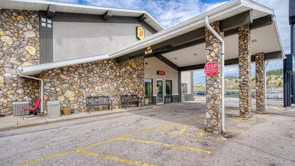 More Photos Of 2600 Whitewood Service Rd, Sturgis Hotel For Sale