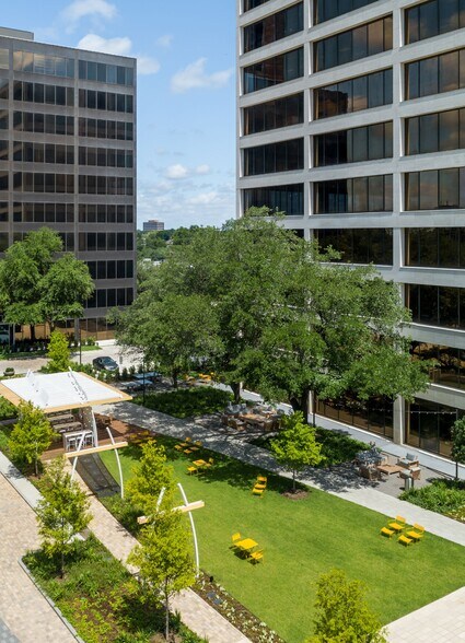 More Photos Of 5333 Westheimer Rd, Houston Office For Lease