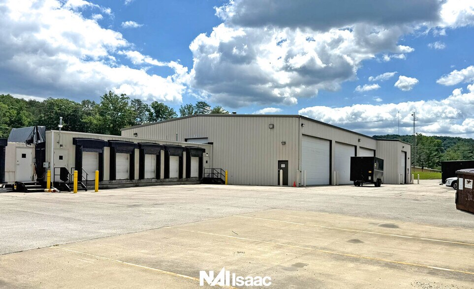 Primary Photo Of 125 Reed Ct, Stanton Distribution For Sale