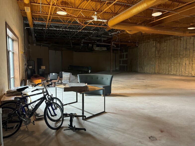 More Photos Of 2593 Development Dr, Green Bay Medical For Lease