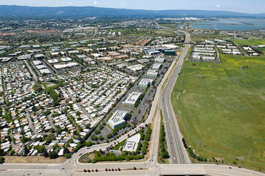 More Photos Of 400 Holger Way, San Jose Industrial For Lease