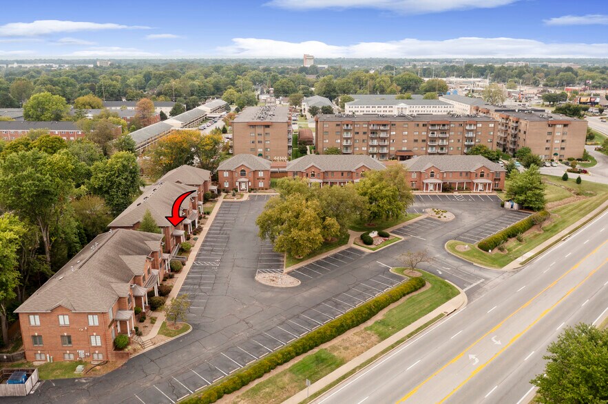 More Photos Of 3044 Breckenridge Ln, Louisville Office Residential For Sale