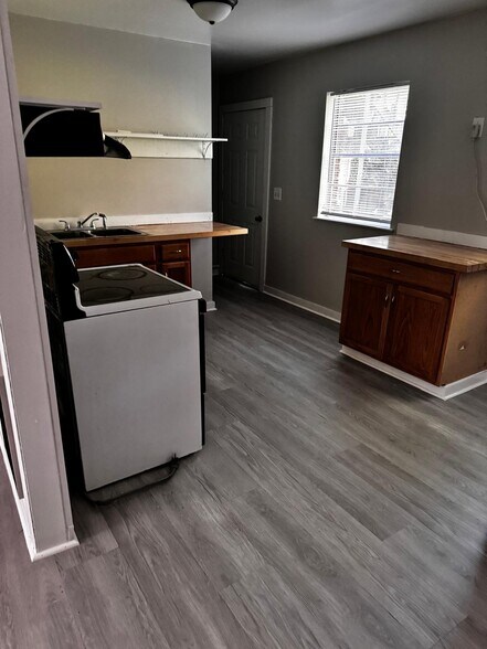 More Photos Of 1600 Puryear Dr NW, Dalton Apartments For Sale