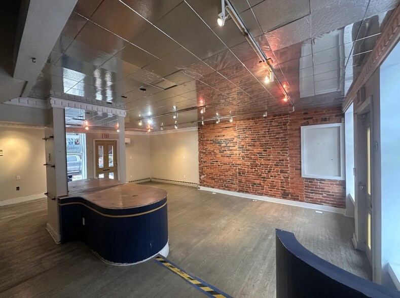 More Photos Of 234 Main St, Annapolis Storefront Retail Office For Lease