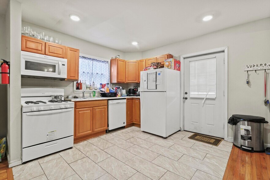 More Photos Of 932 Prospect Ave, Scranton Apartments For Sale