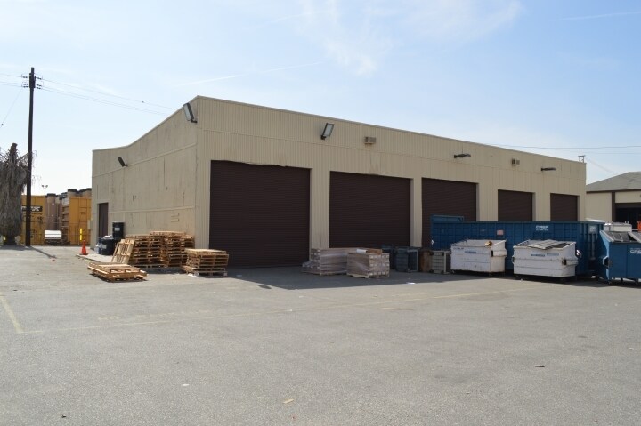 More Photos Of 12740 Lakeland Rd, Santa Fe Springs Manufacturing For Sale
