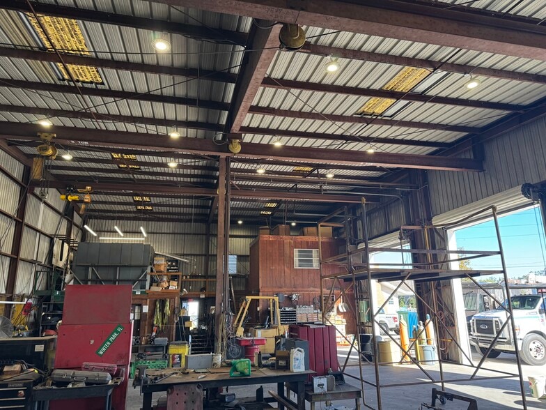 More Photos Of 649 Nicolet Ave, Winter Park Warehouse For Sale