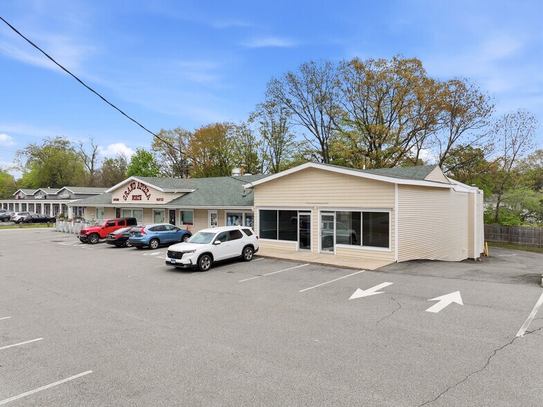 Primary Photo Of 444 Washington Ave, North Haven Unknown For Lease