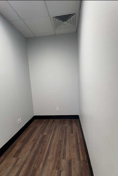 More Photos Of 1470 First Colony Blvd, Sugar Land Medical For Lease