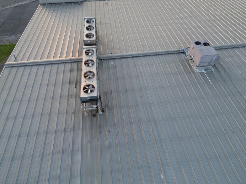 More Photos Of 3850 Holston Dr, Knoxville Supermarket For Sale