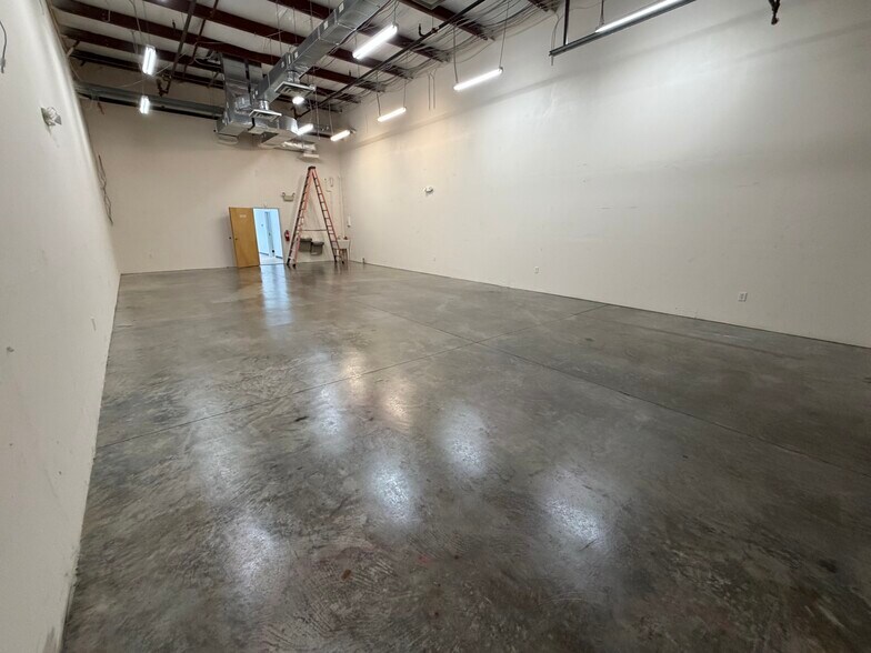 More Photos Of 3619 Richmond Hwy, Stafford Light Distribution For Lease