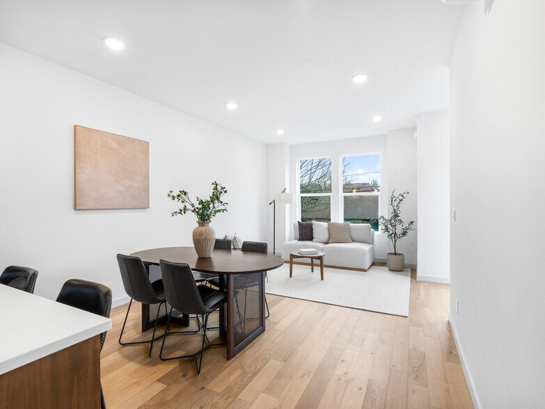 More Photos Of 2478 SE Lincoln St, Portland Multifamily For Sale