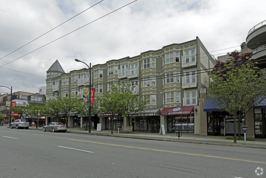 More Photos Of 5707-5763 Balsam St, Vancouver Apartments For Lease