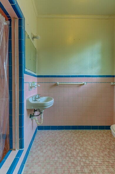 More Photos Of 4041 Washington St, Vicksburg Hotel For Sale