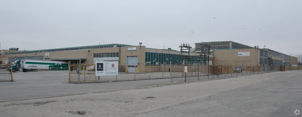 More Photos Of 3250 S Central Ave, Cicero Warehouse For Lease