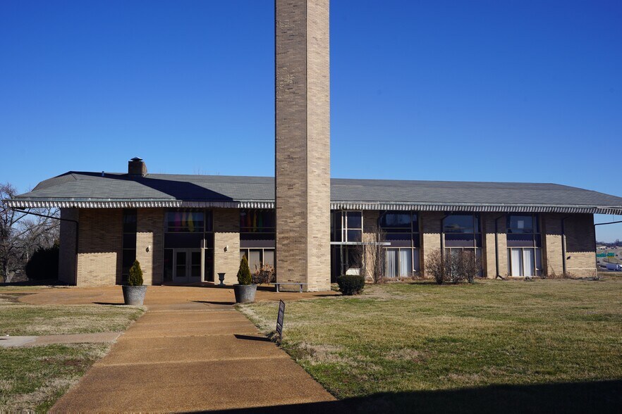 Primary Photo Of 206 Emerling Dr, Saint Louis Religious Facility For Sale
