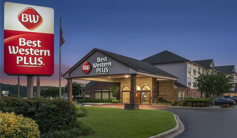 More Photos Of 5041 Academy Ln, Bessemer Hotel For Sale