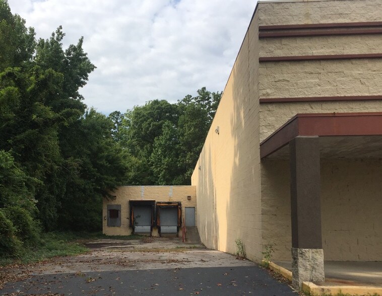 1340 W Main St, Danville, VA 24541 Retail