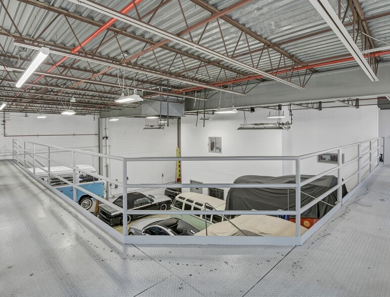 More Photos Of 3766 Boston Rd, Bronx General Retail For Lease