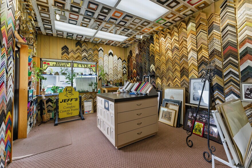More Photos Of 1027 Columbus Ave, Springfield Freestanding For Sale