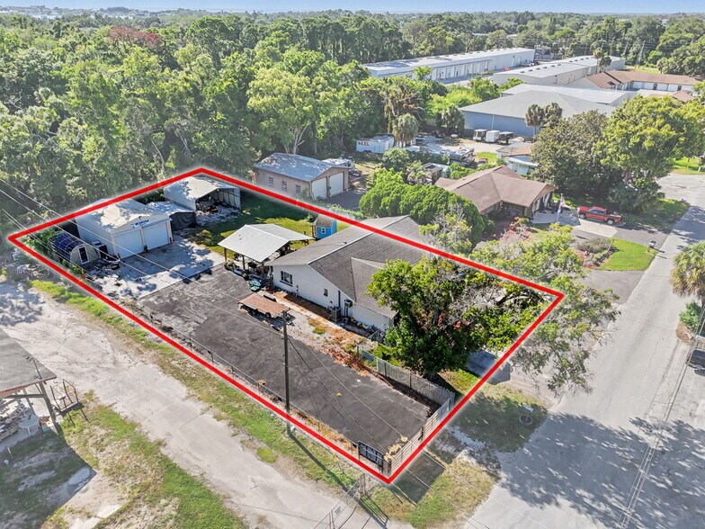 More Photos Of 7813 Leo Kidd Ave, Port Richey Flex For Sale