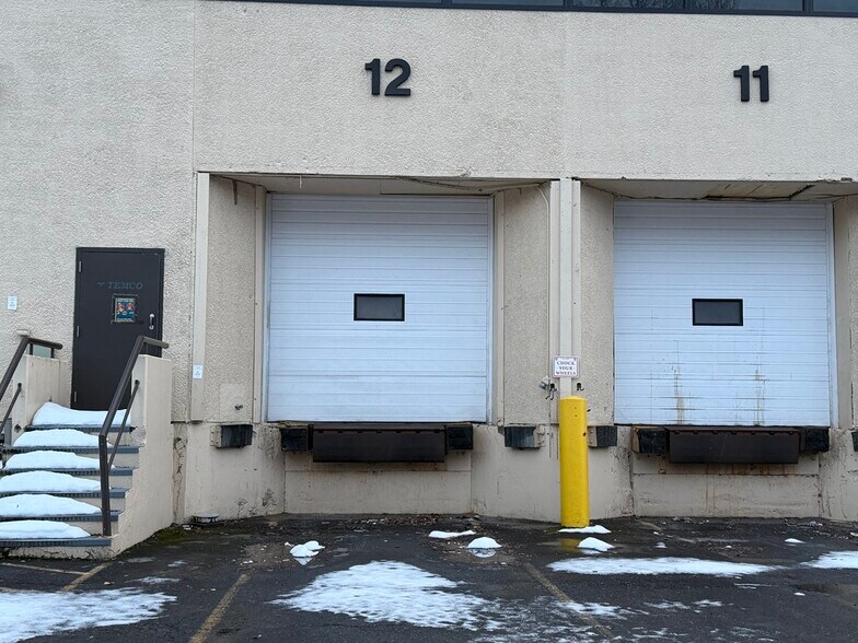 More Photos Of 2735 Brundage Rd, Baldwinsville Warehouse For Lease