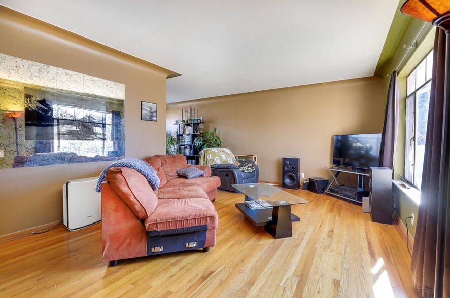 More Photos Of 2580 S Madison St, Denver Multifamily For Sale