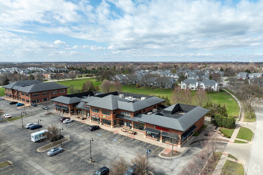 More Photos Of 4003 Plainfield-Naperville Rd, Naperville Coworking Space