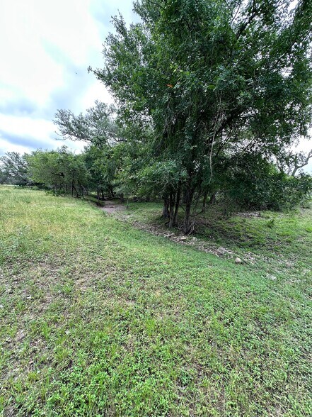 More Photos Of 5734 County Road 305, Beeville Land For Lease