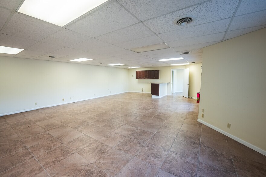 More Photos Of 690 N Franklin St, Christiansburg Office For Sale