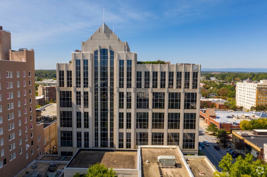More Photos Of 104 S Main St, Greenville Office For Lease