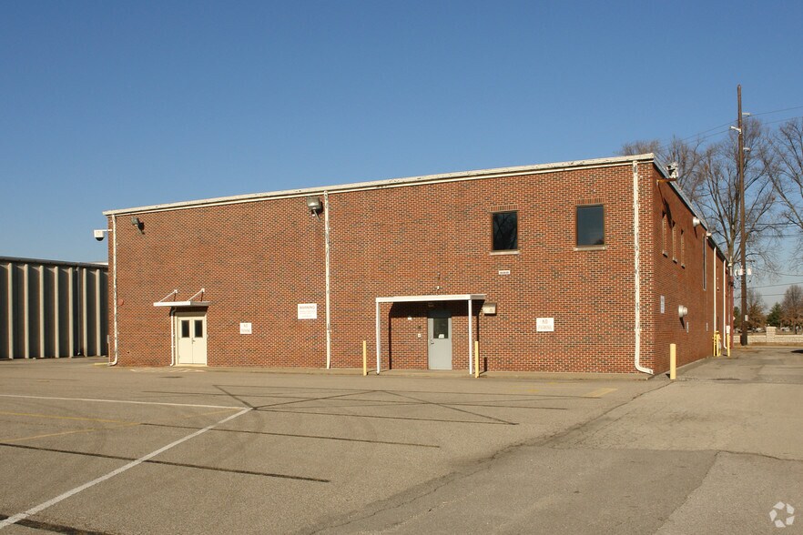 More Photos Of 730 Locust Ln, Louisville Office Residential For Lease