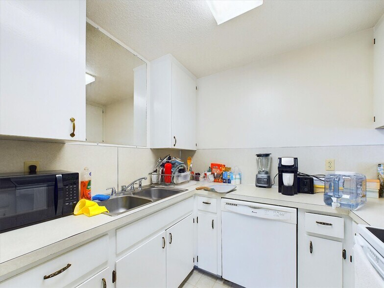More Photos Of 3002-3016 Smith Ln, Fortuna Apartments For Sale