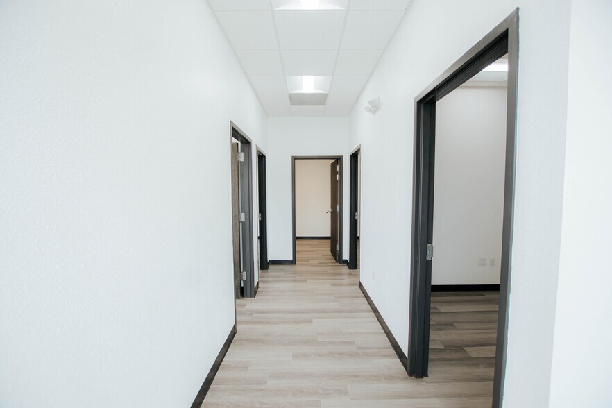More Photos Of 160 Alto Mesa dr, El Paso Healthcare For Lease