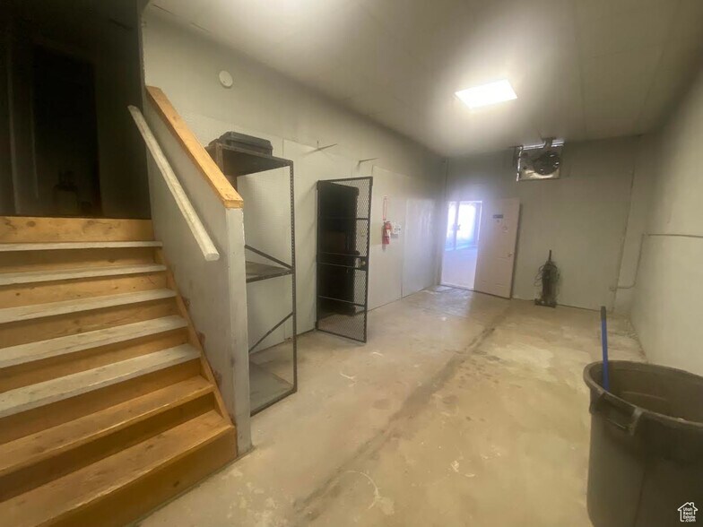 More Photos Of 22 Main st, Duchesne Office Residential For Sale