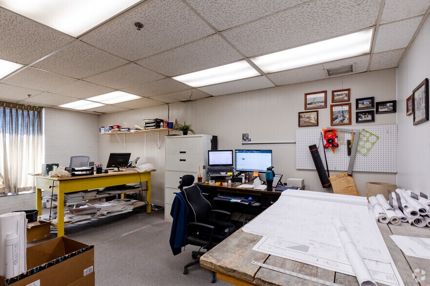 More Photos Of 180 Shepard Ave, Wheeling Warehouse For Sale