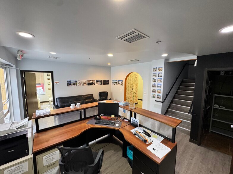 More Photos Of 2151 Consulate Dr, Orlando Loft Creative Space For Lease