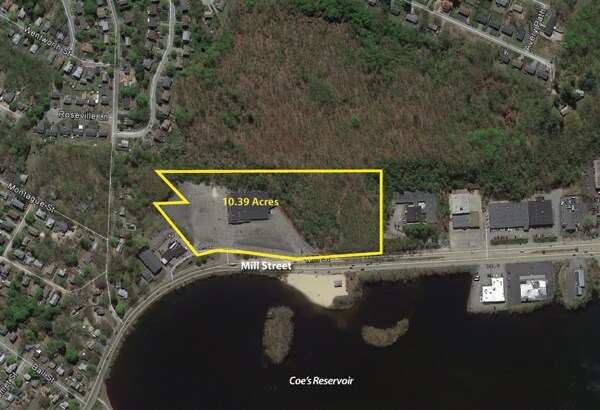 More Photos Of 195 Mill St, Worcester Supermarket For Sale