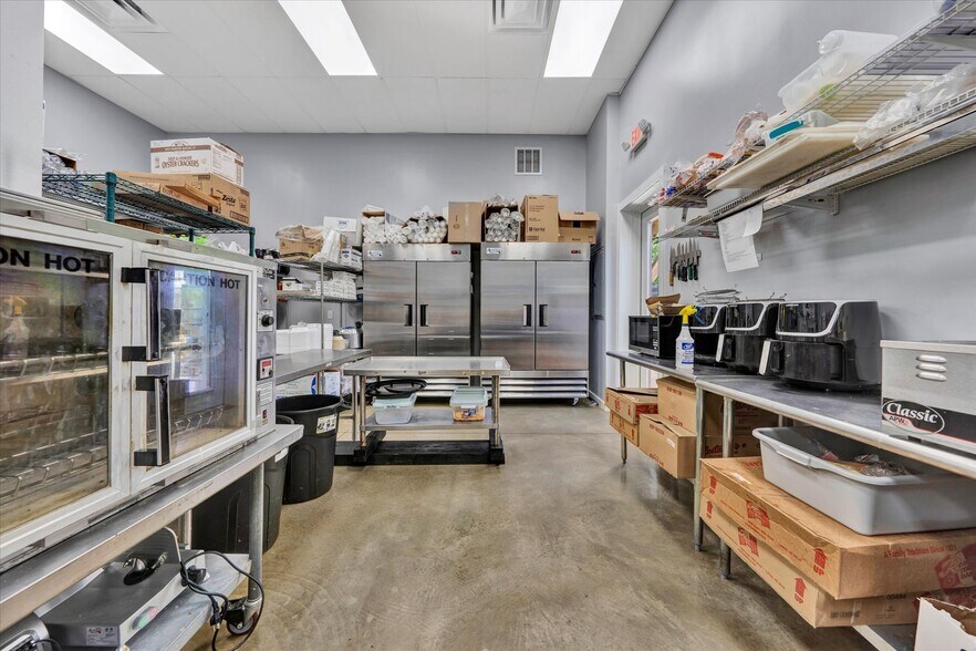 More Photos Of 3619 Airport Rd, Moneta Marina For Sale