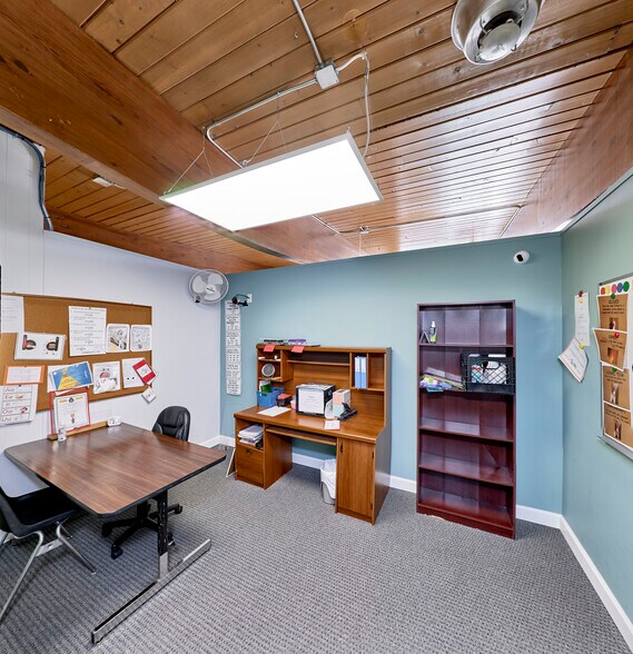 More Photos Of 415 W Main St, Collinsville Medical For Sale