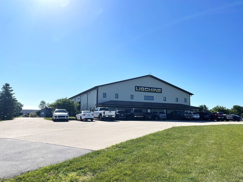 Primary Photo Of 680 Gerry Way, Darien Warehouse For Sale
