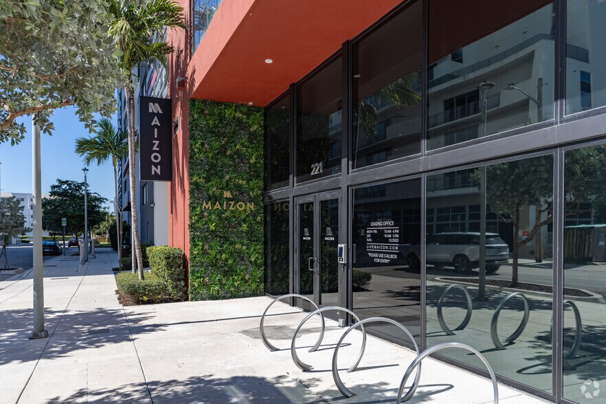 More Photos Of 221 SW 12th St, Miami Apartments For Lease