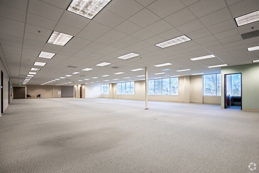 More Photos Of 18705 Madrone Pky, Morgan Hill Research And Development For Lease