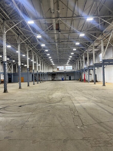 More Photos Of 801-803 West Ave, Rochester Light Manufacturing For Lease