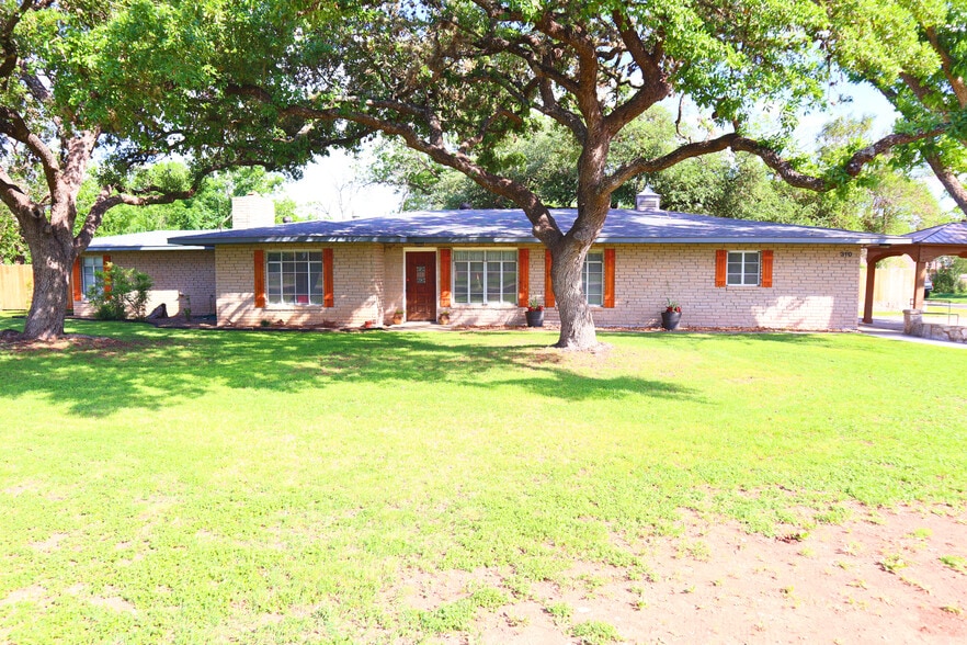 More Photos Of 310 Pfeil Rd, Cibolo Medical For Lease
