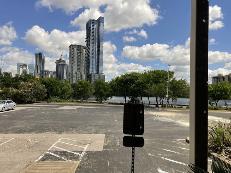 More Photos Of 512 E Riverside Dr, Austin Office For Lease