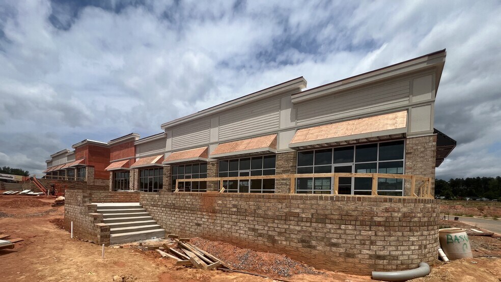 More Photos Of 8918 Charlotte Hwy, Indian Land General Retail For Lease