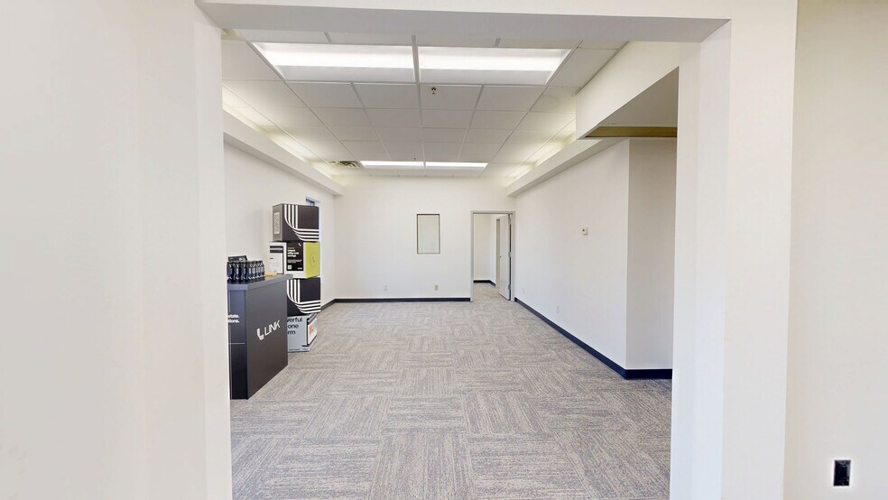 More Photos Of 7850-7890 12th Ave S, Bloomington Unknown For Lease