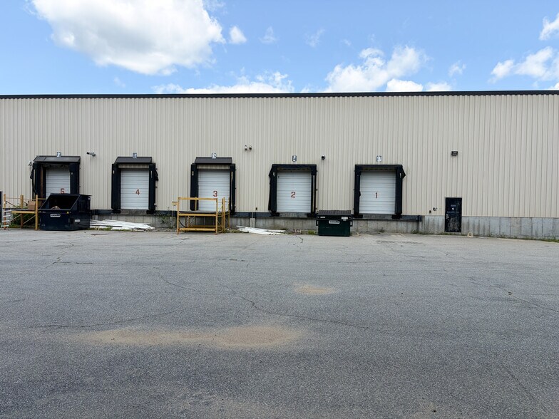 More Photos Of 1042-1050 W Swanzey Rd, Swanzey Warehouse For Sale